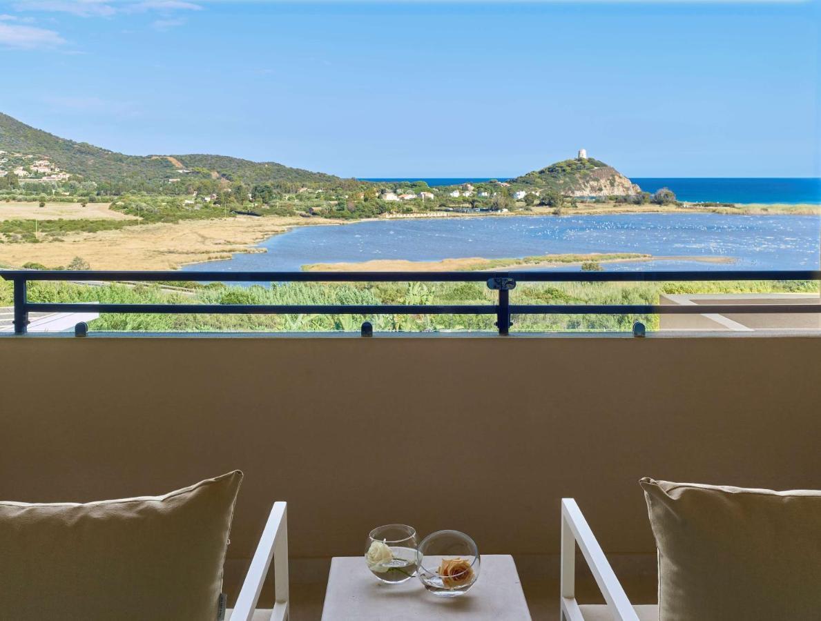 Grand Deluxe Zimmer mit Kingsize-Bett und Meerblick